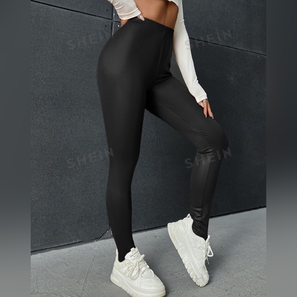 725 Originals Women’s Black Faux Leather Leggings Juniors Size 11